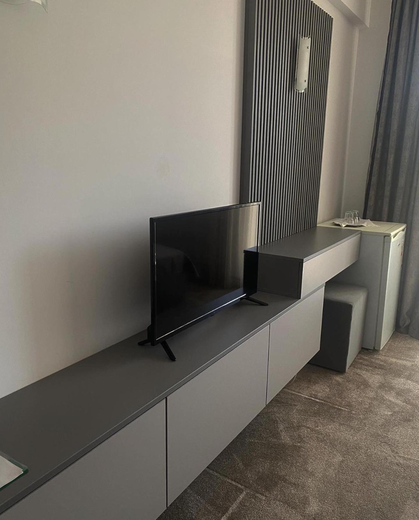 Hotel Parc Крайова Екстериор снимка