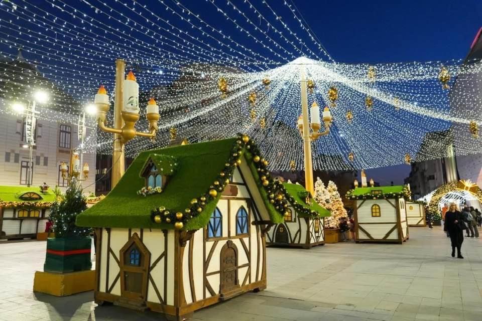 Hotel Parc Крайова Екстериор снимка