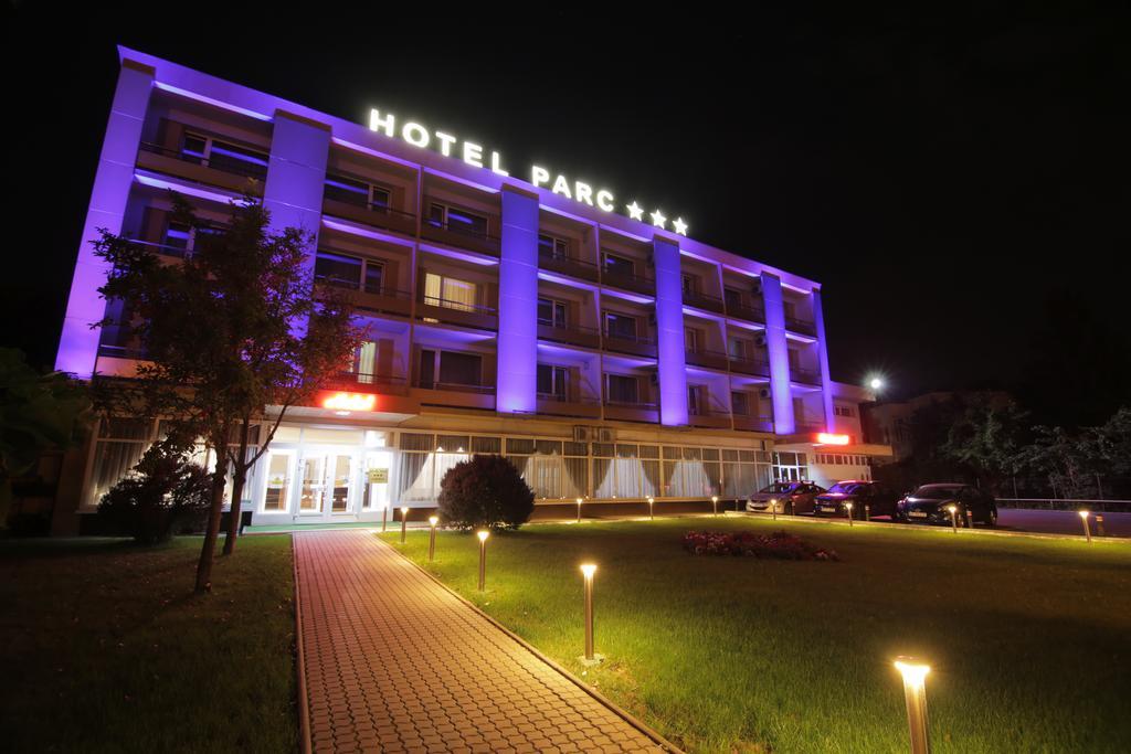 Hotel Parc Крайова Екстериор снимка
